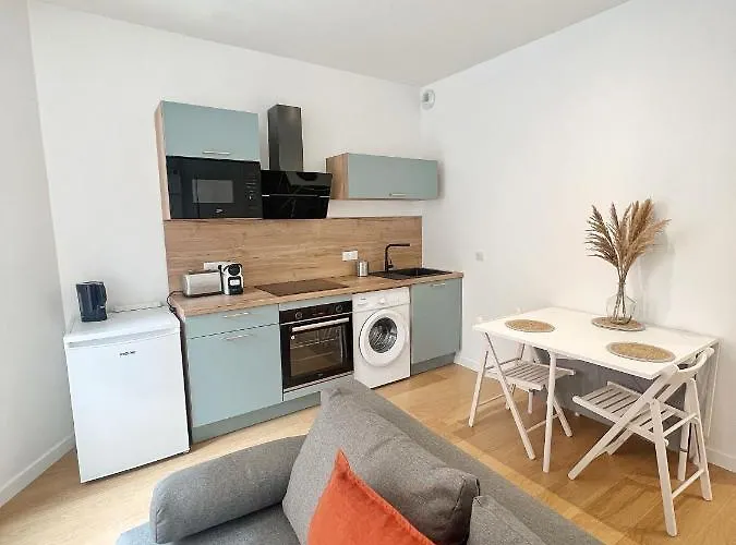 Le Pique De Falguiere - Centre - Gare - Netflix